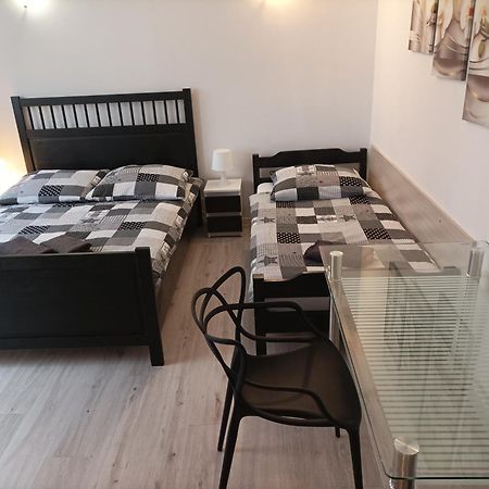 A-Piramida Apartment Wroclaw Luaran gambar