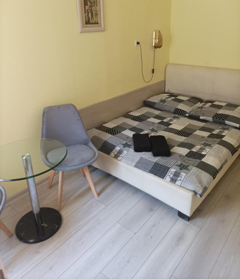 A-Piramida Apartment Wroclaw Luaran gambar